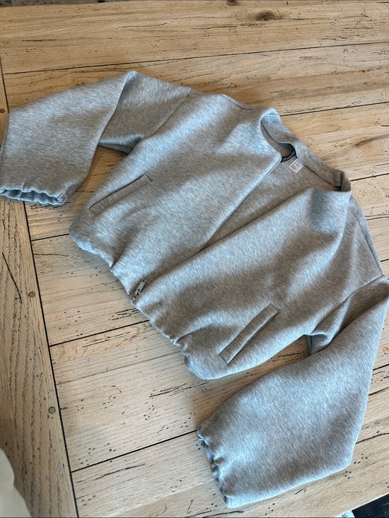 H&M Tops - H&M Gray Crewneck Pocketed Pullover Sweater